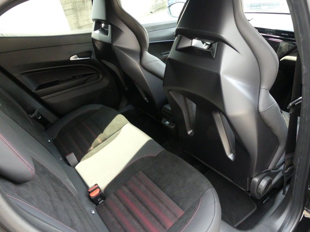 Alfa Romeo Junior 2025