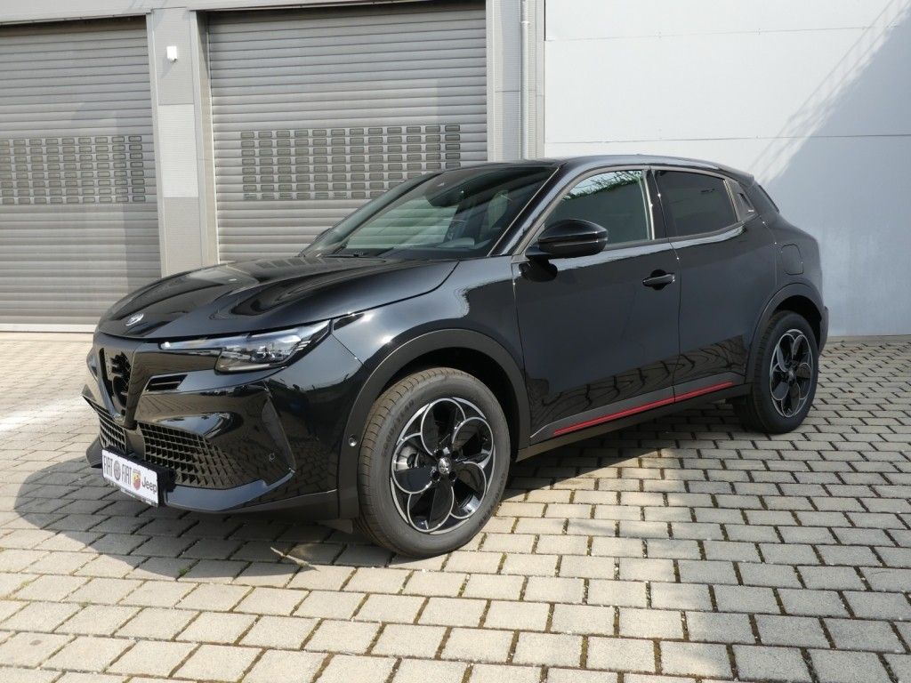 Alfa Romeo Junior 2025