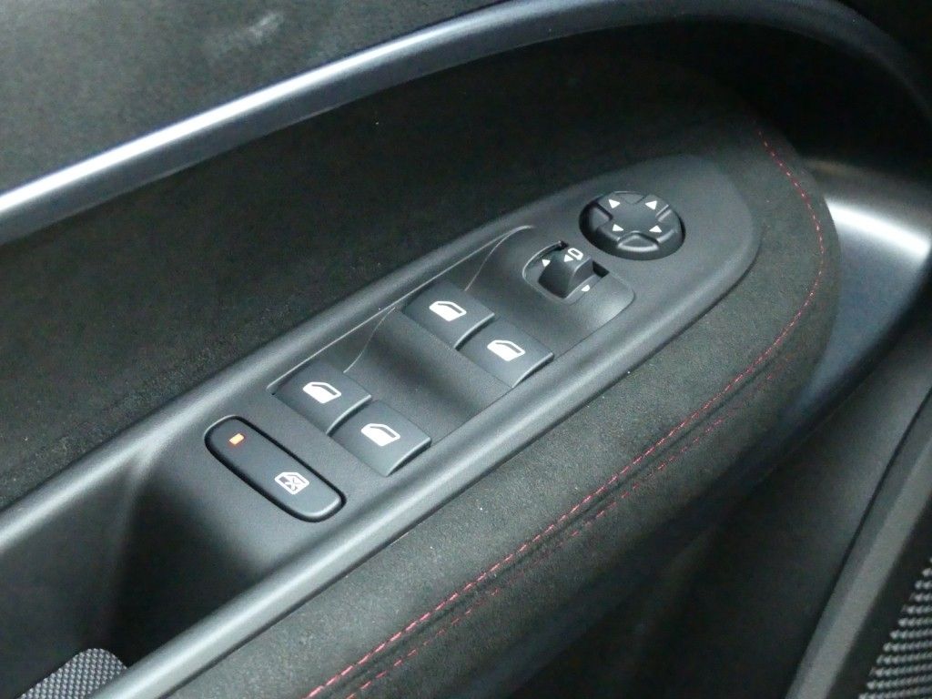 Alfa Romeo Junior 2025