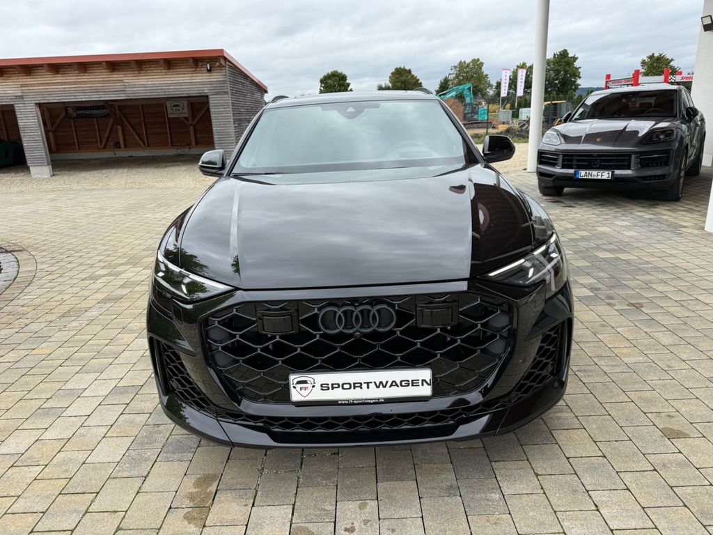 Audi RSQ8 2025