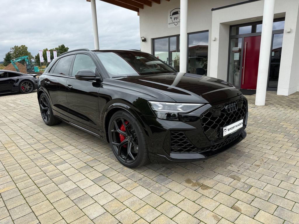 Audi RSQ8 2025