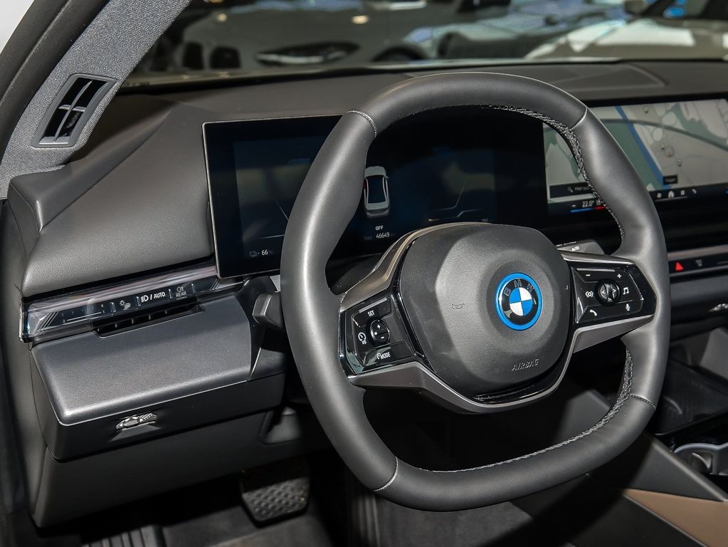 BMW i5 2024
