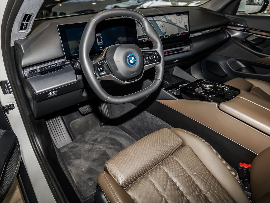 BMW i5 2024