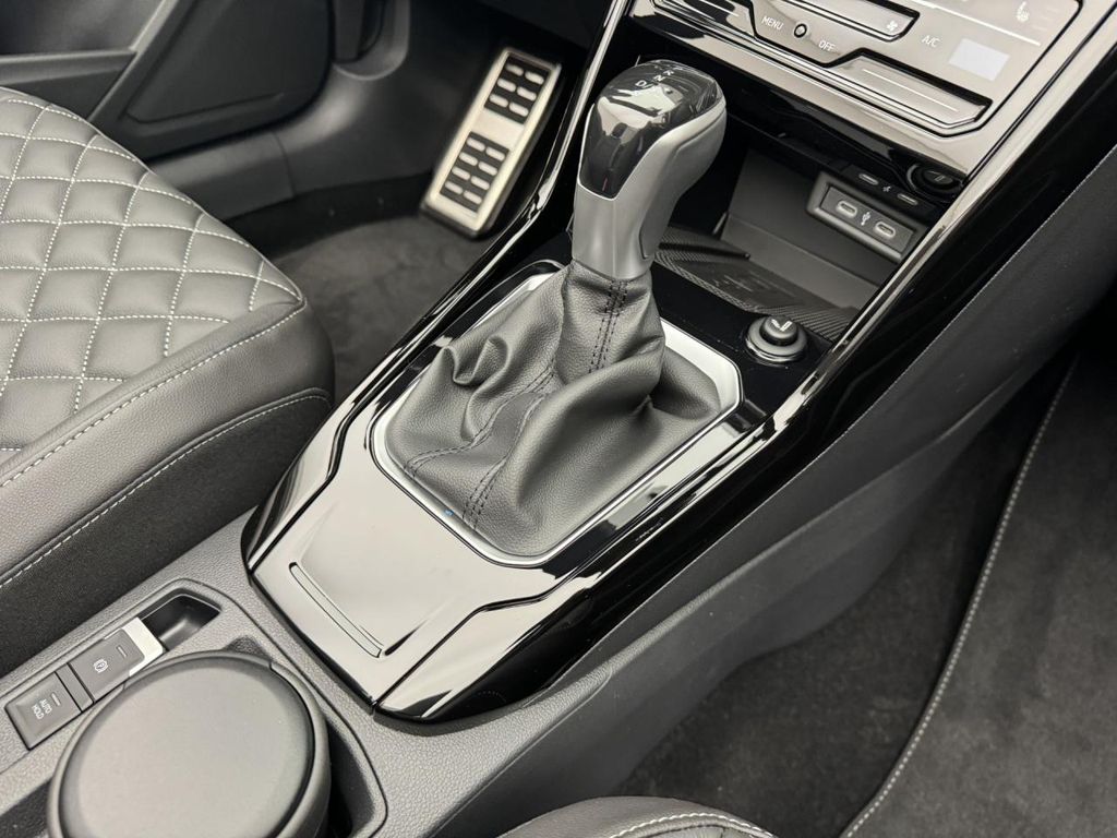 Volkswagen T-Roc 2024