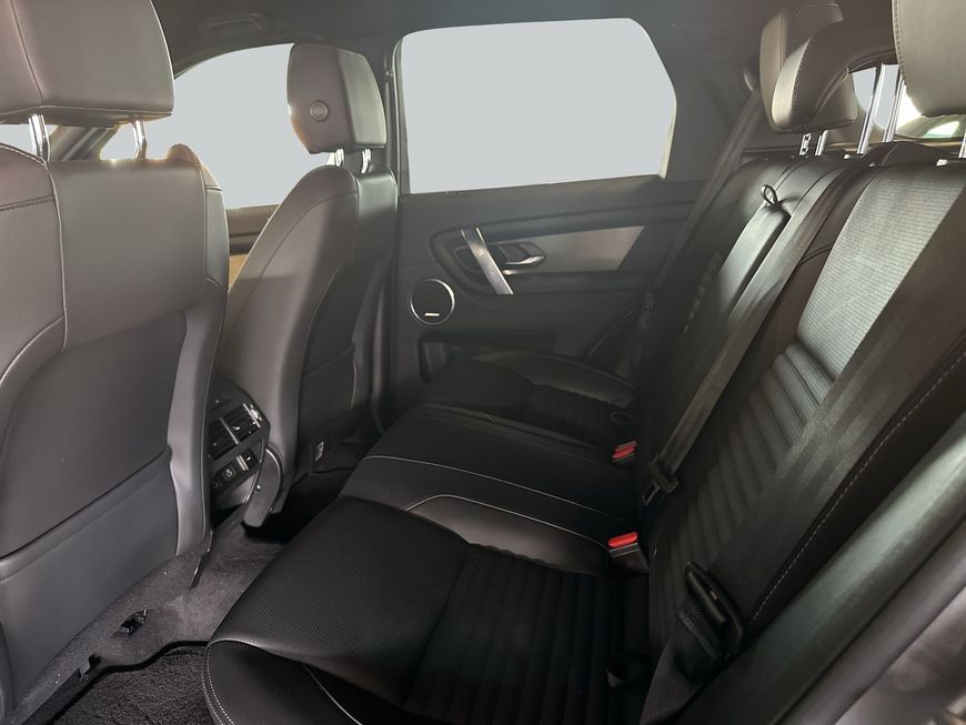 Land Rover Discovery Sport 2024