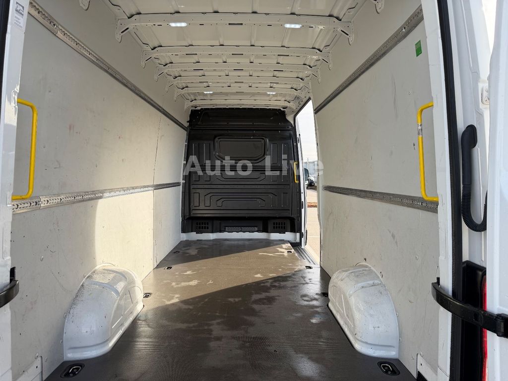 Volkswagen Crafter 2023