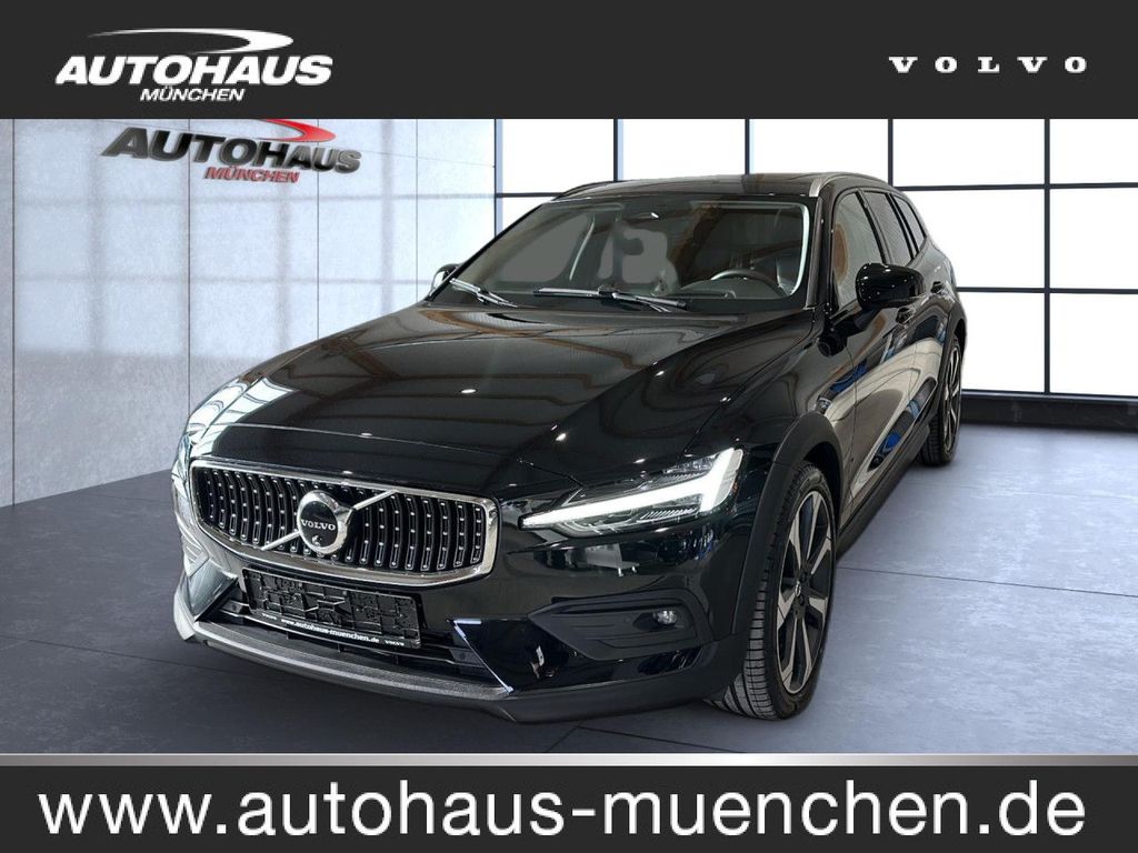 Volvo V60 Cross Country 2023