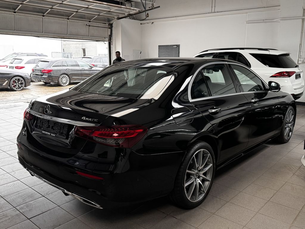 Mercedes-Benz E 300 2021