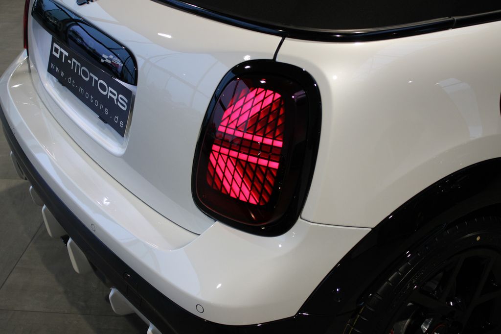 MINI John Cooper Works Cabrio 2025