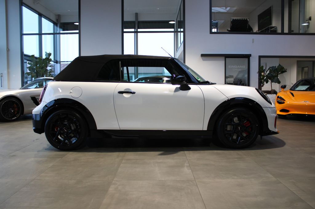 MINI John Cooper Works Cabrio 2025