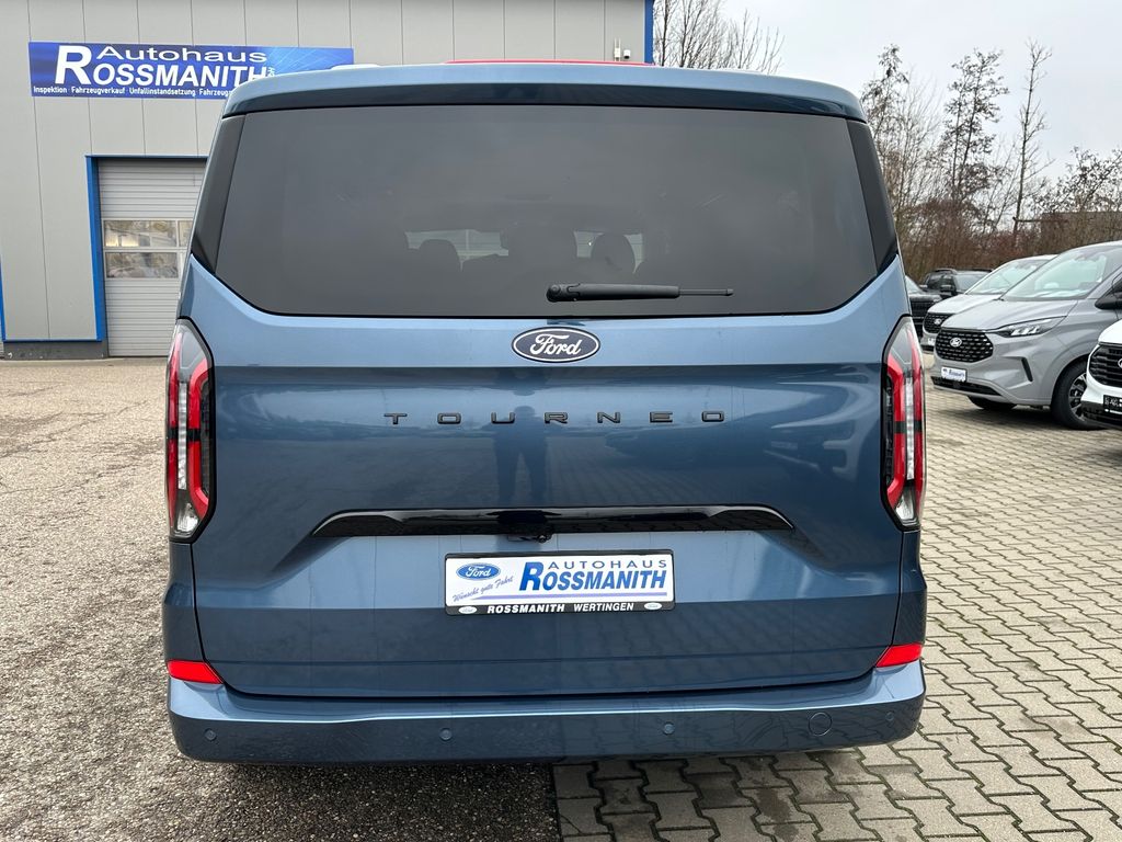 Ford Tourneo Custom 2025