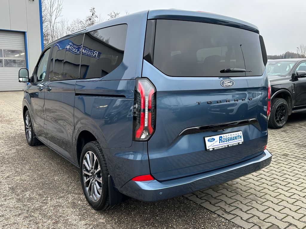 Ford Tourneo Custom 2025