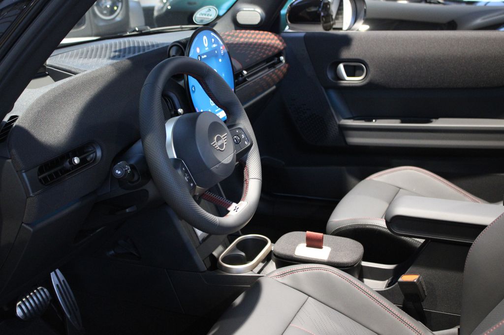 MINI John Cooper Works Cabrio 2025