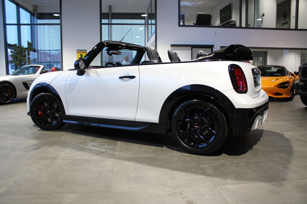 MINI John Cooper Works Cabrio 2025