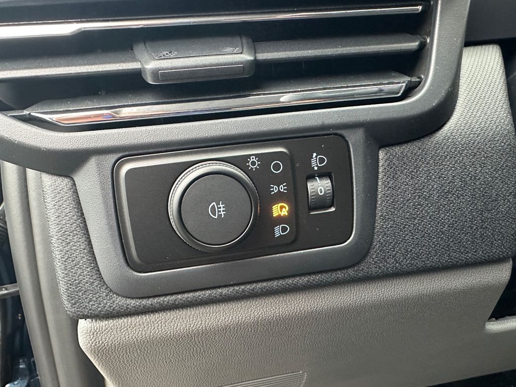 Ford Tourneo Custom 2025