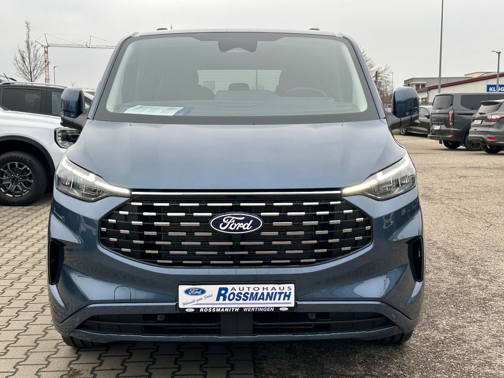 Ford Tourneo Custom 2025