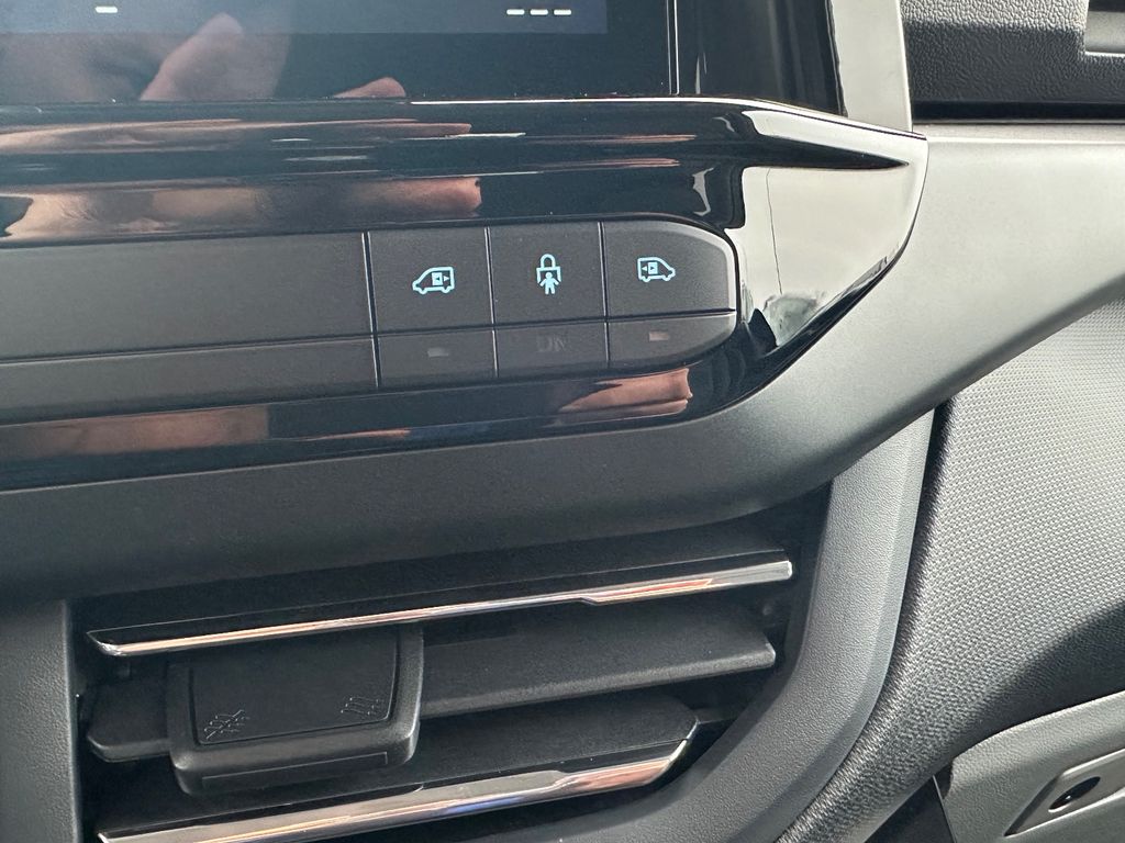 Ford Tourneo Custom 2025