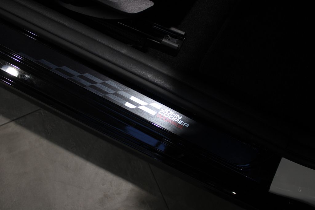 MINI John Cooper Works Cabrio 2025