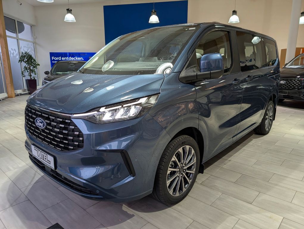 Ford Tourneo Custom 2025