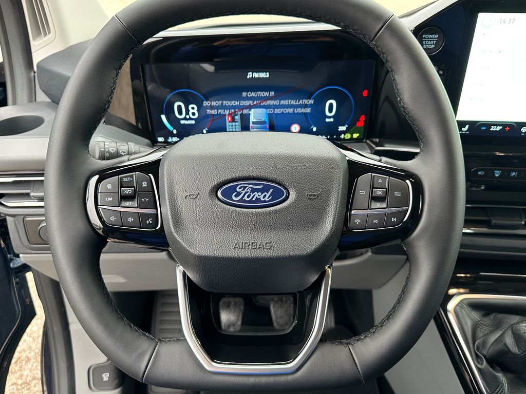 Ford Tourneo Custom 2025