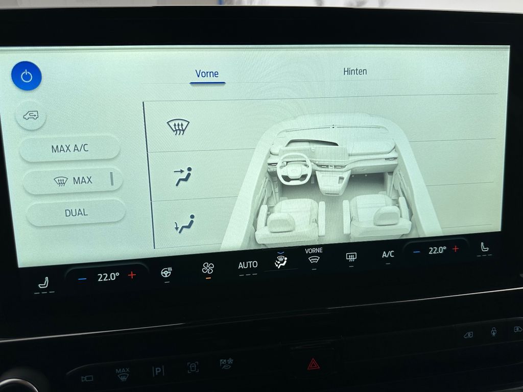 Ford Tourneo Custom 2025