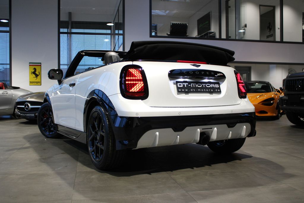 MINI John Cooper Works Cabrio 2025