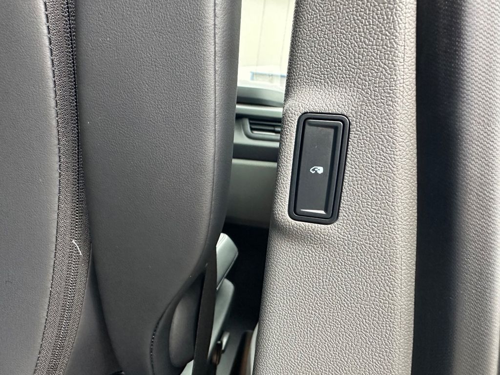 Ford Tourneo Custom 2025