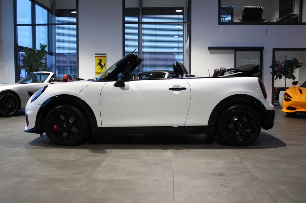 MINI John Cooper Works Cabrio 2025