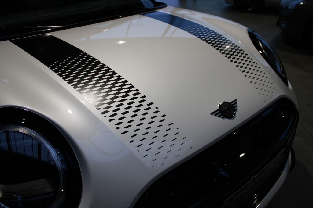 MINI John Cooper Works Cabrio 2025