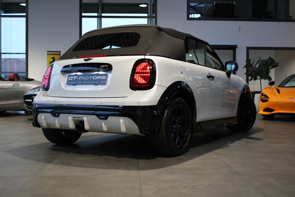 MINI John Cooper Works Cabrio 2025