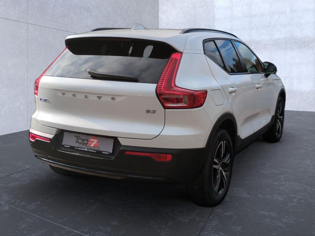 Volvo XC40 2025
