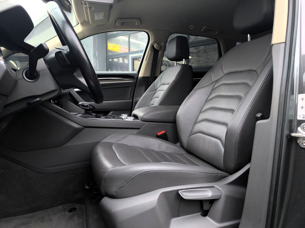 Volkswagen Touareg 2021