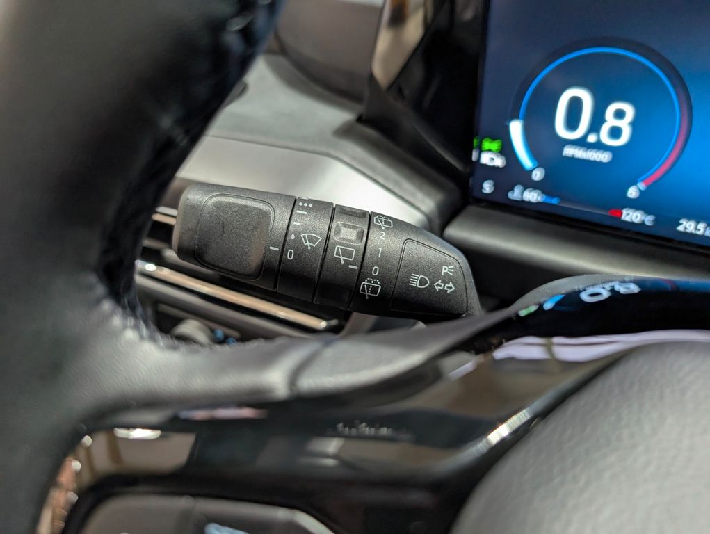 Ford Tourneo Custom 2025