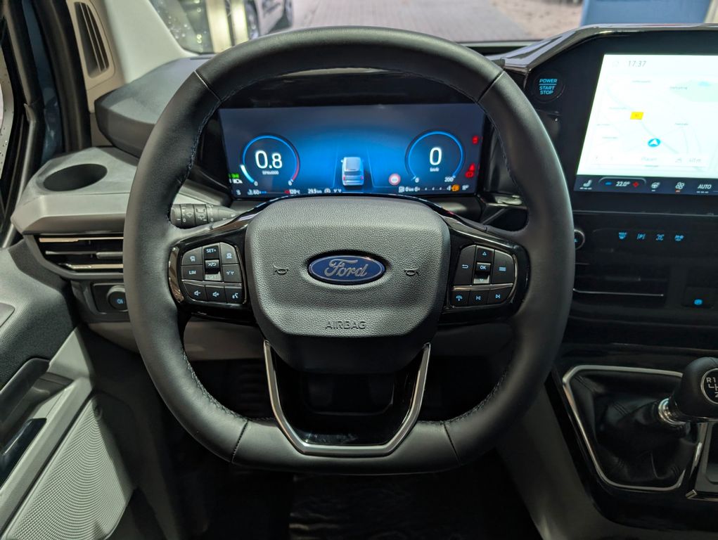 Ford Tourneo Custom 2025