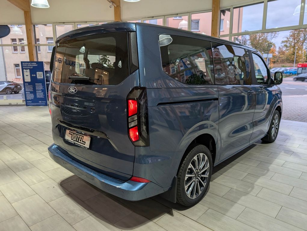 Ford Tourneo Custom 2025