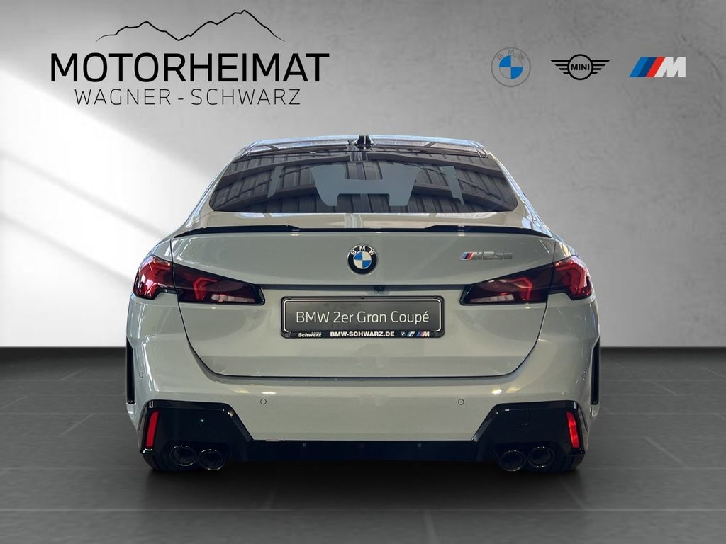 BMW M235 2025