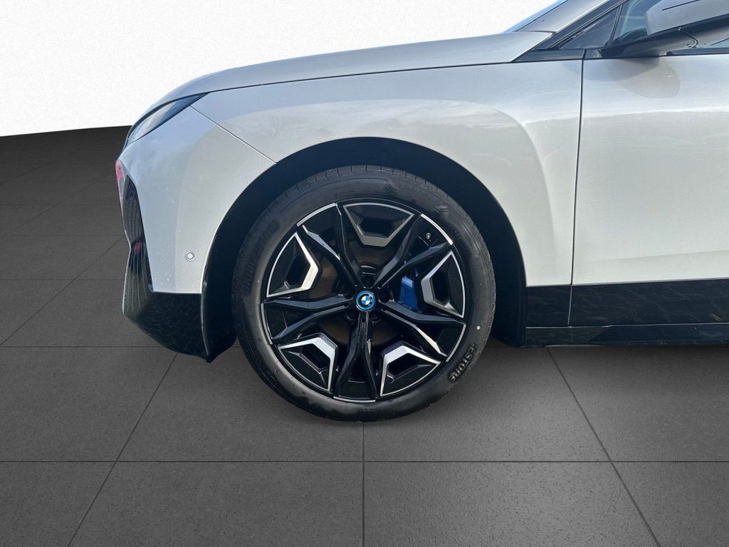 BMW iX 2023