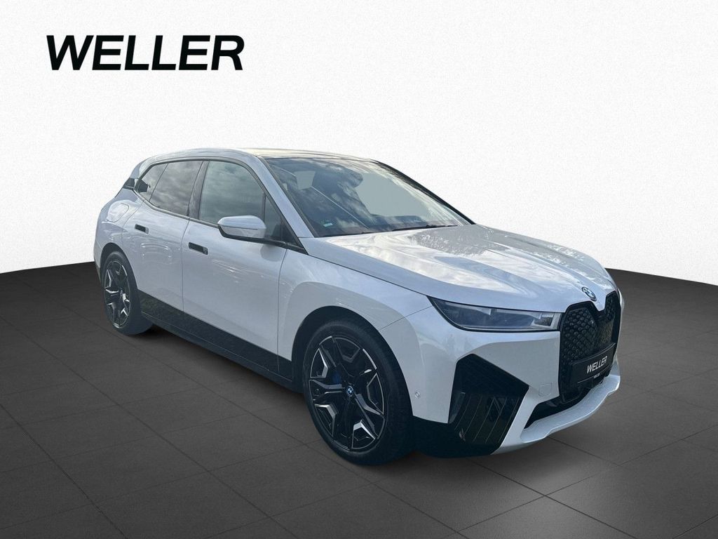 BMW iX 2023