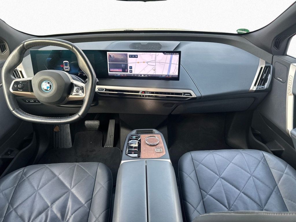 BMW iX 2023