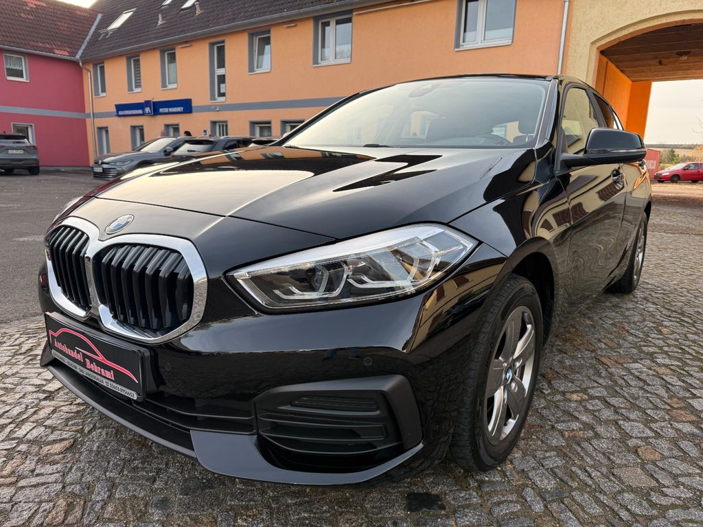 BMW 118 2022