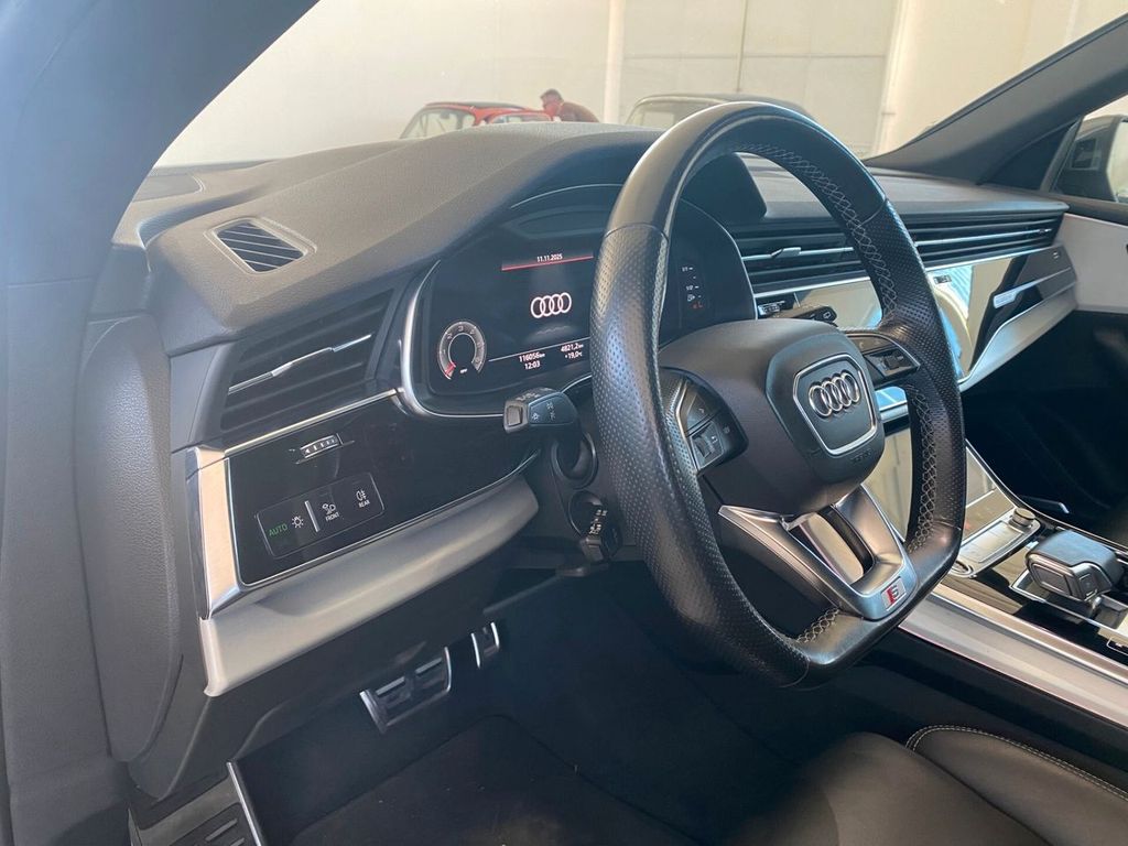 Audi Q8 2022