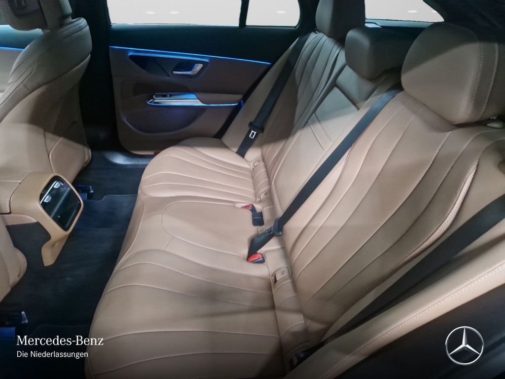 Mercedes-Benz E 300 2025