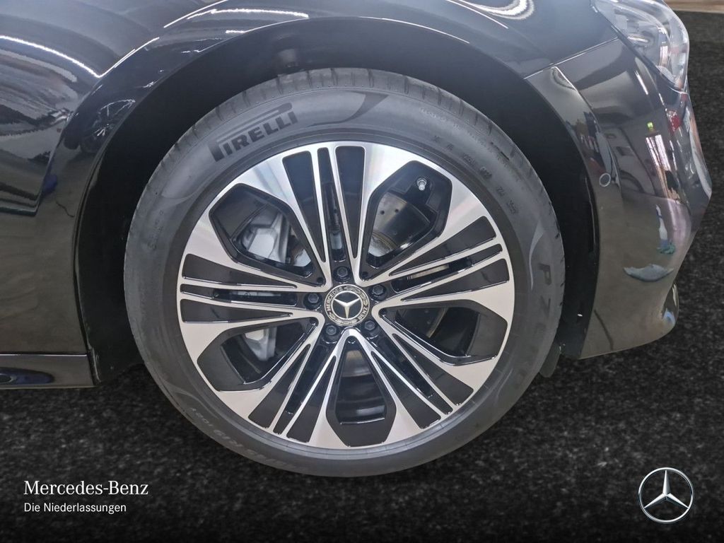 Mercedes-Benz E 300 2025