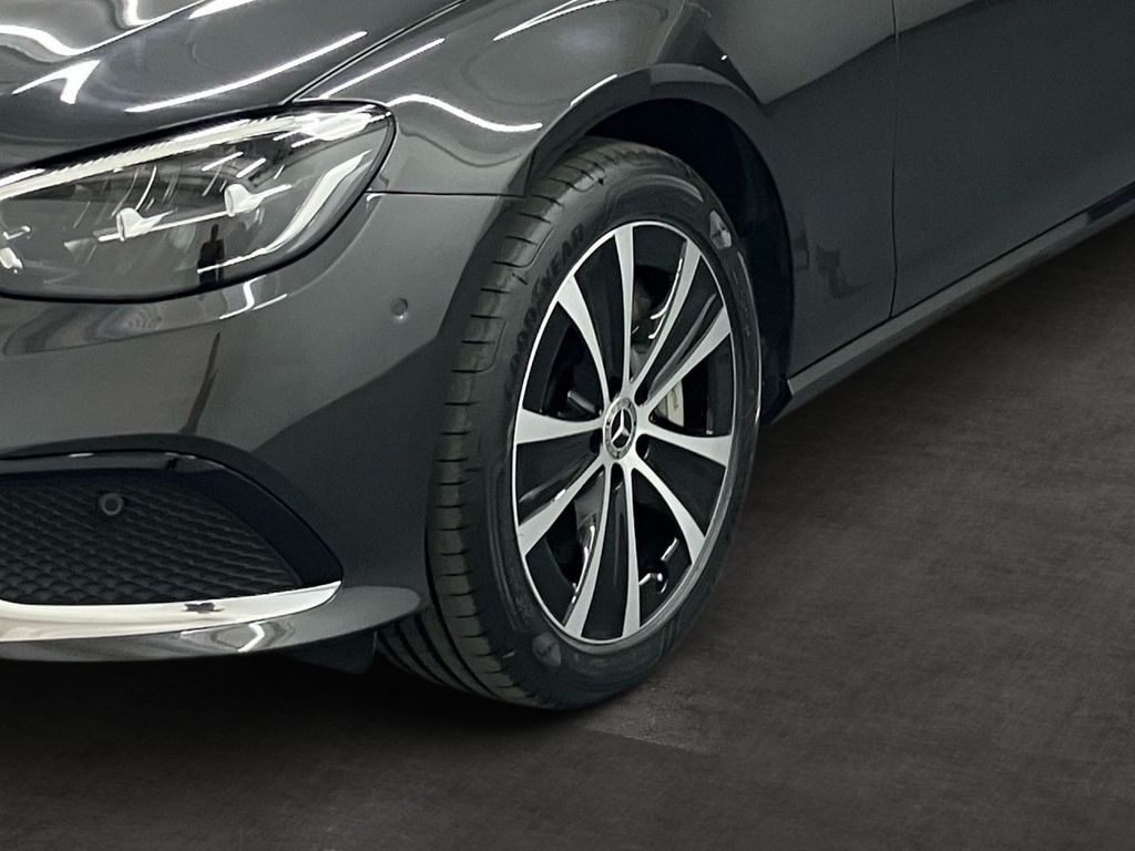 Mercedes-Benz E 300 2022