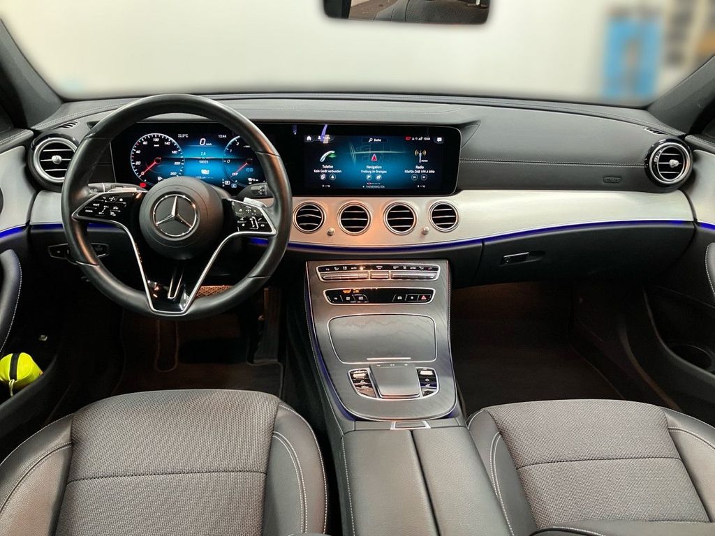 Mercedes-Benz E 300 2022