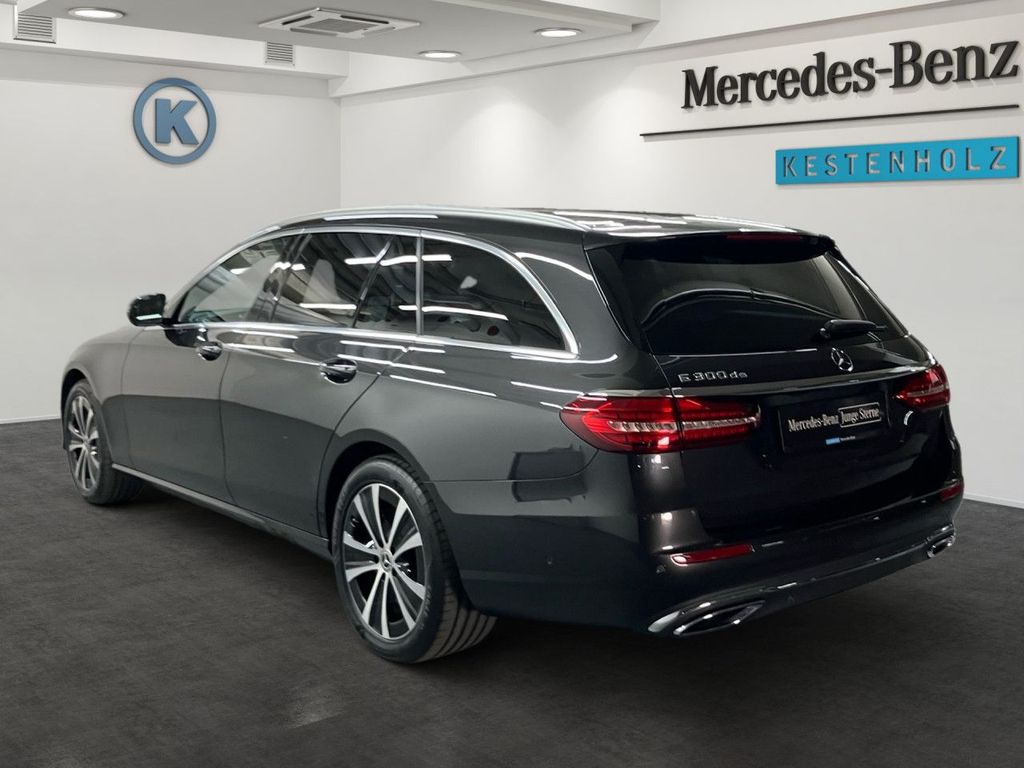 Mercedes-Benz E 300 2022
