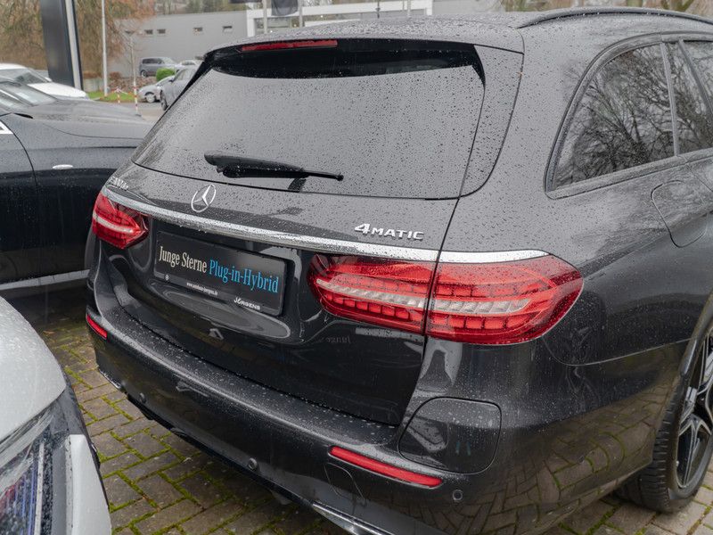 Mercedes-Benz E 300 2022