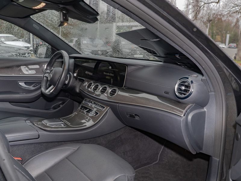 Mercedes-Benz E 300 2022