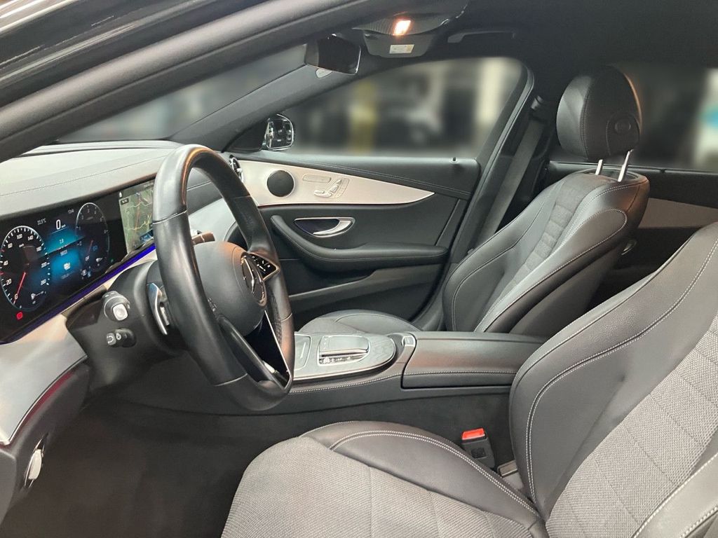 Mercedes-Benz E 300 2022