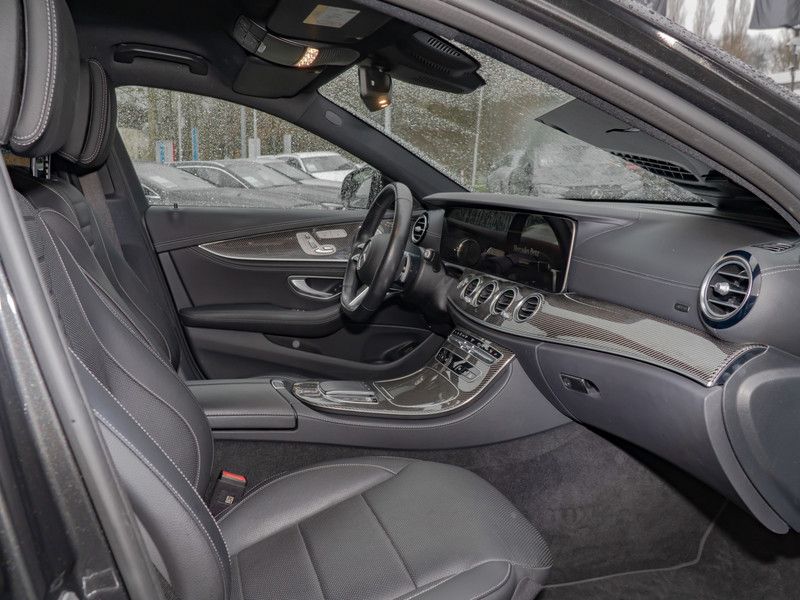 Mercedes-Benz E 300 2022